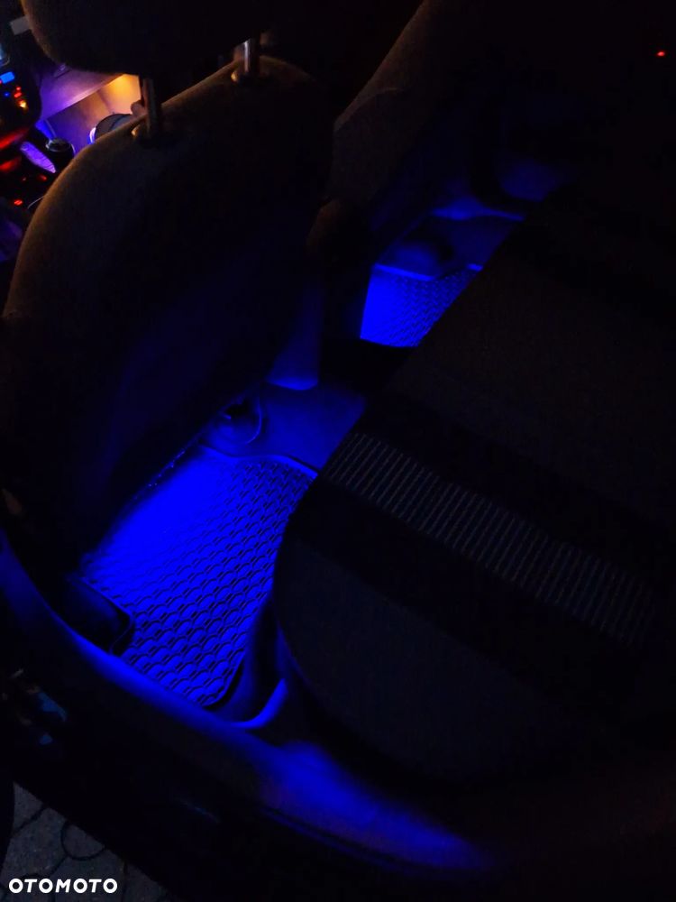 Volkswagen Golf 1.6 United - 27