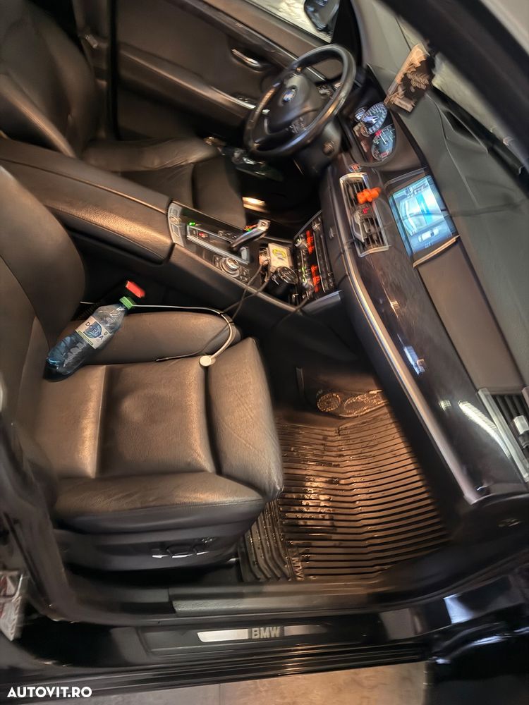 BMW Seria 5 530d Aut. - 8