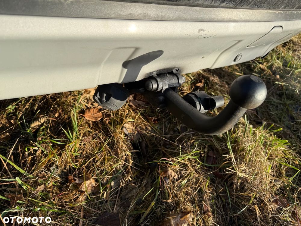 Mitsubishi Outlander 2.0 DID Intense + - 11