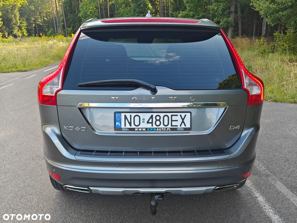 Volvo XC 60 D4 Geartronic Summum - 9