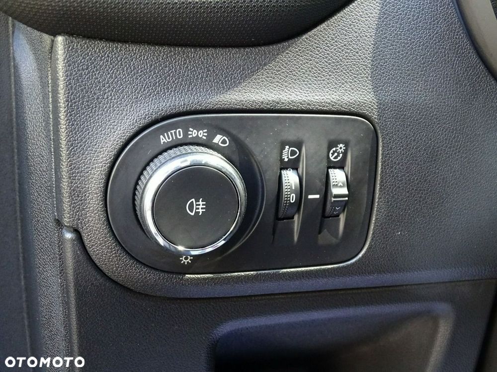Opel Crossland X - 29