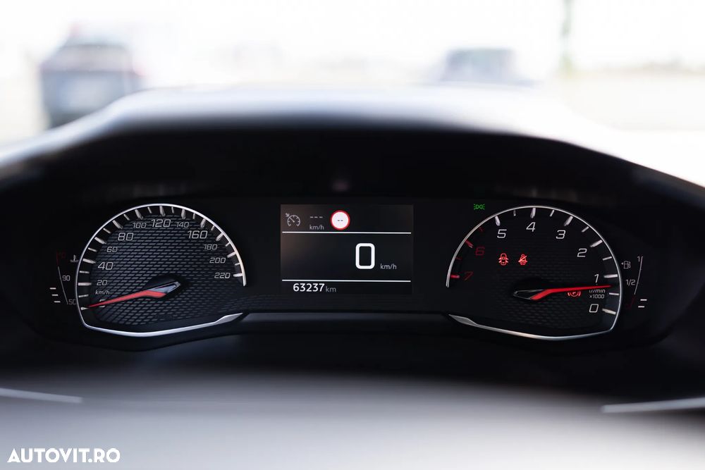 Peugeot 208 1.2 L PureTech STT Active Pack - 11