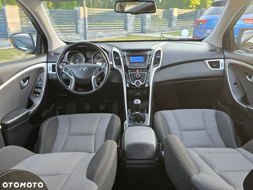 Hyundai i30 blue 1.4 Passion - 21