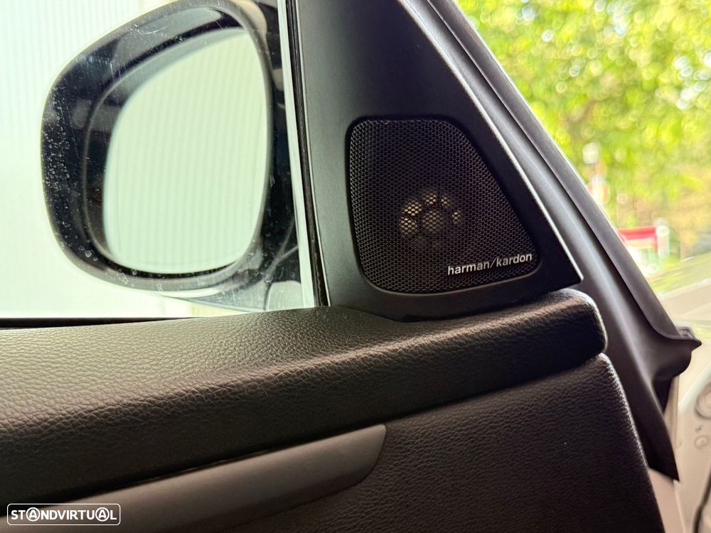 BMW 320 d xDrive Coupe Edição M - 17