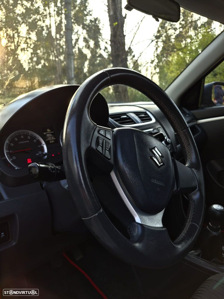 Suzuki Swift - 11