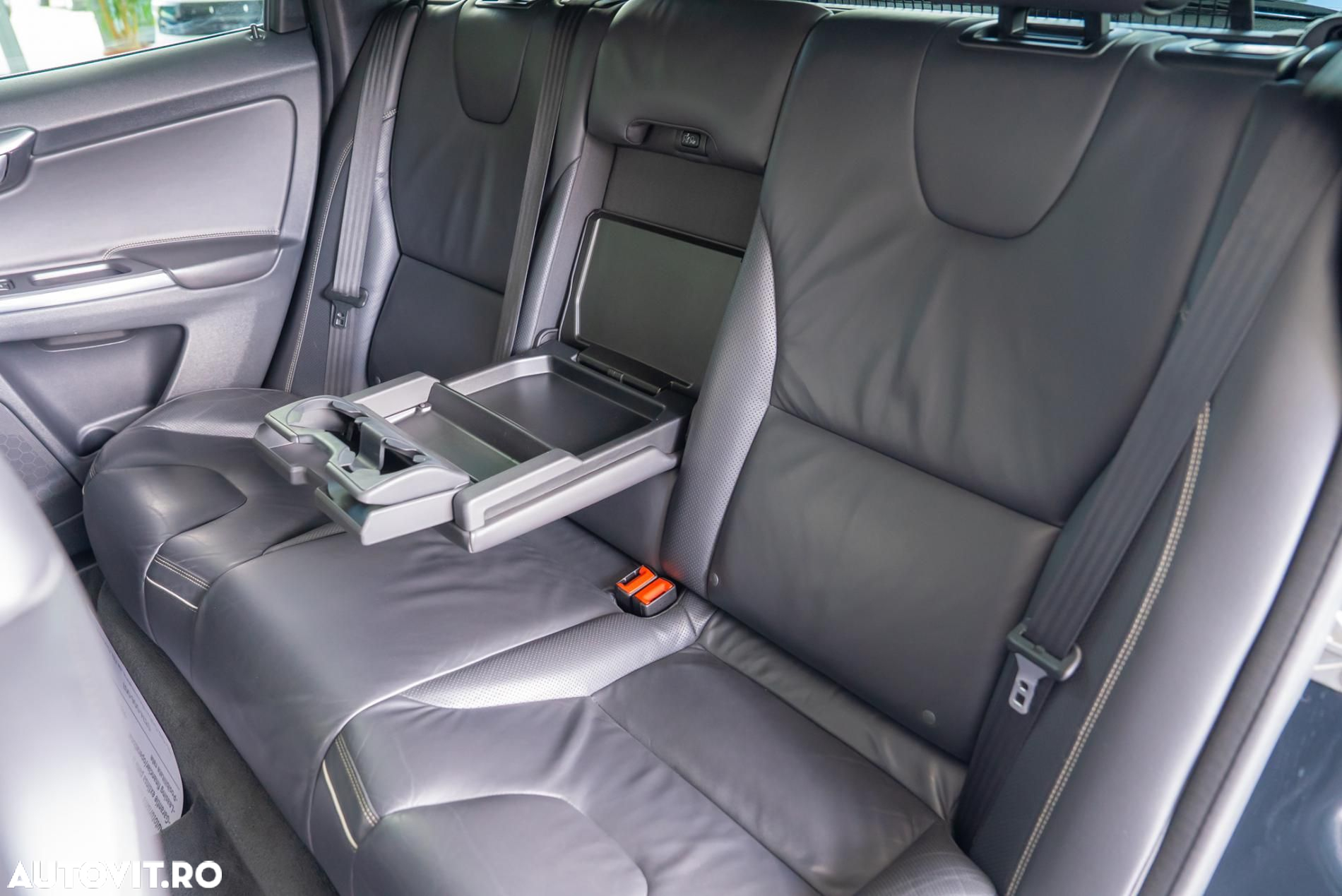 Volvo XC 60 - 21