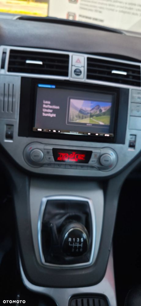 Ford Kuga 2.0 TDCi 2x4 Titanium - 27