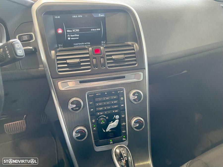 Volvo XC 60 2.0 D4 Momentum Geartronic - 16