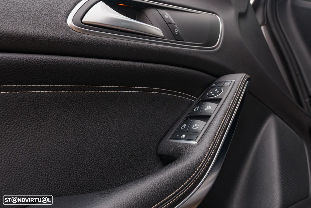 Mercedes-Benz CLA 200 Shooting Brake d Urban - 34