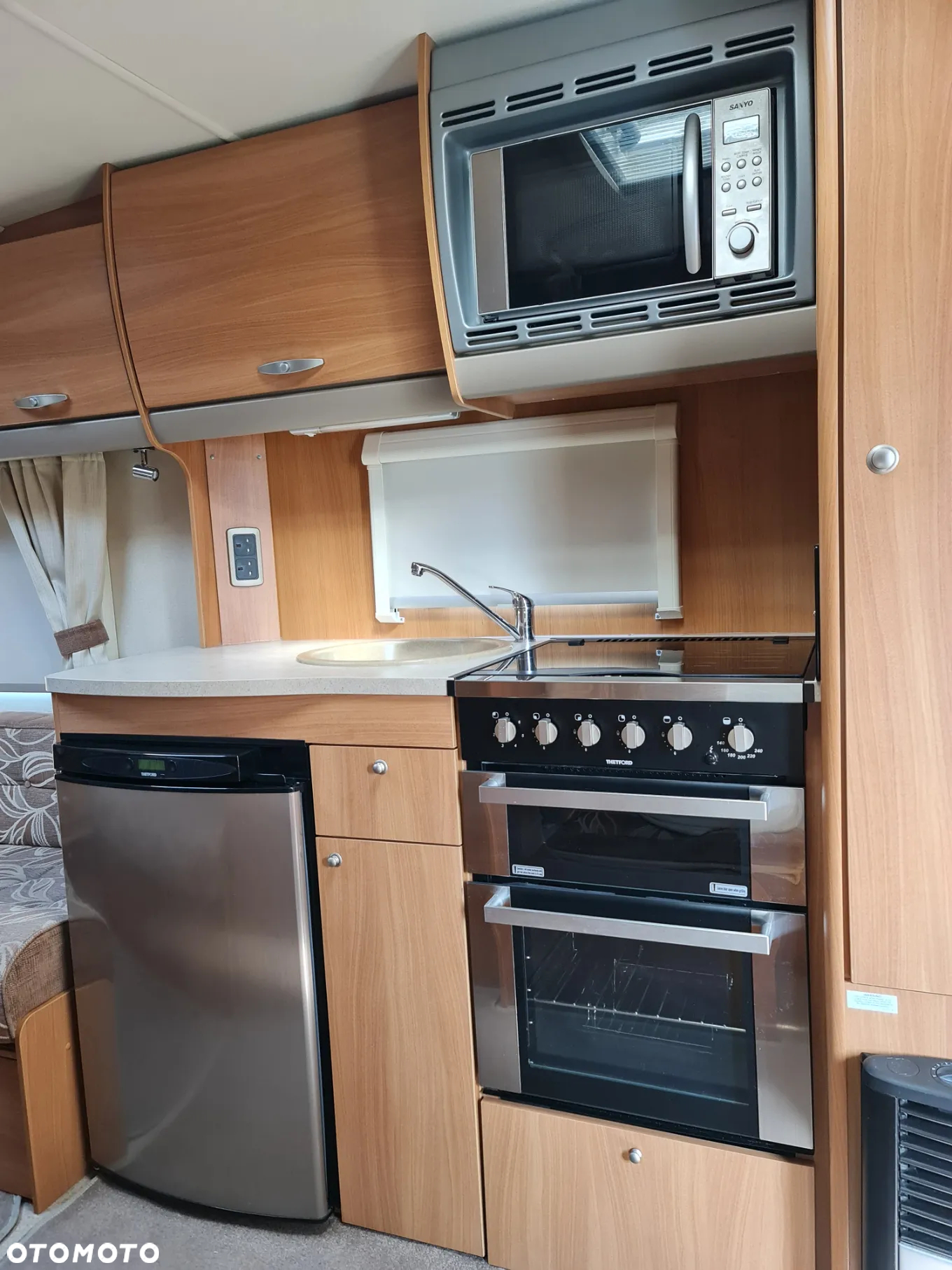SWIFT CHARISMA 570 - 6