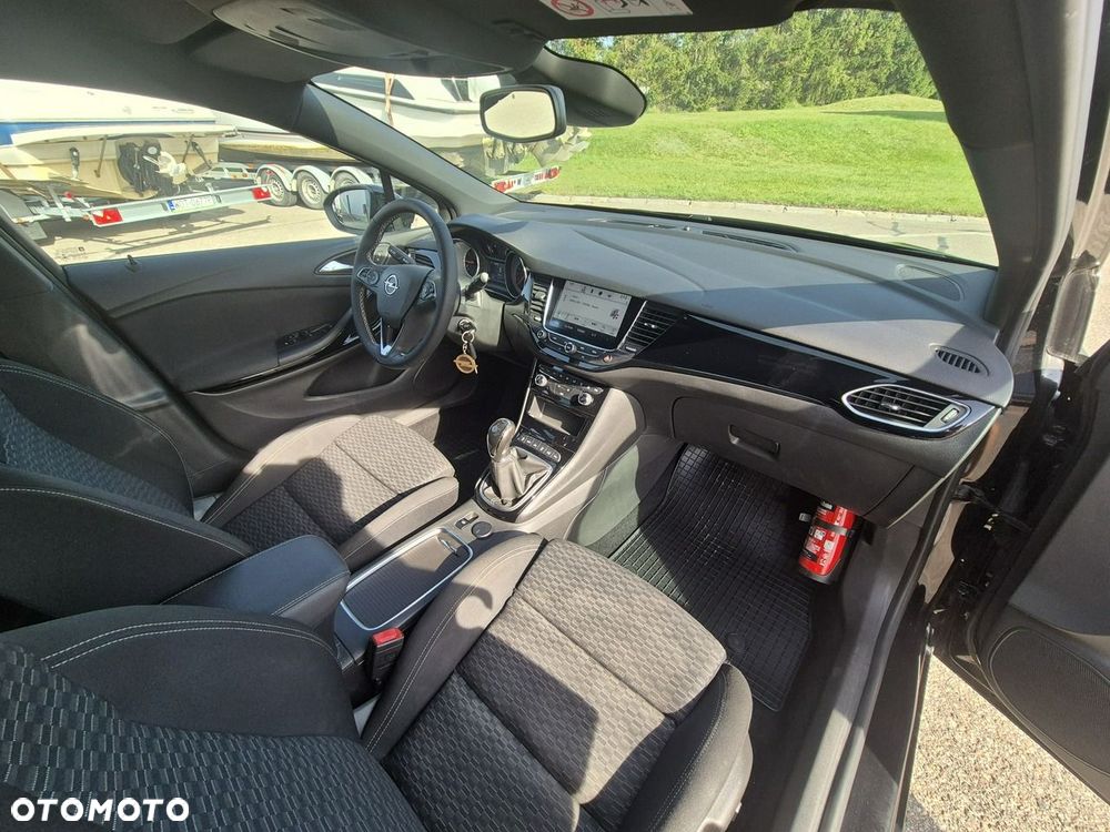 Opel Astra 1.4 T Dynamic S&S - 19