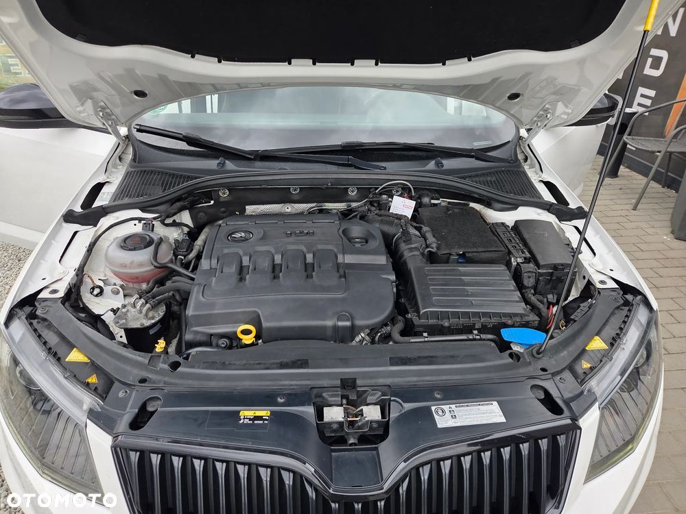 Skoda Octavia 2.0 TDI (Green tec) RS - 29