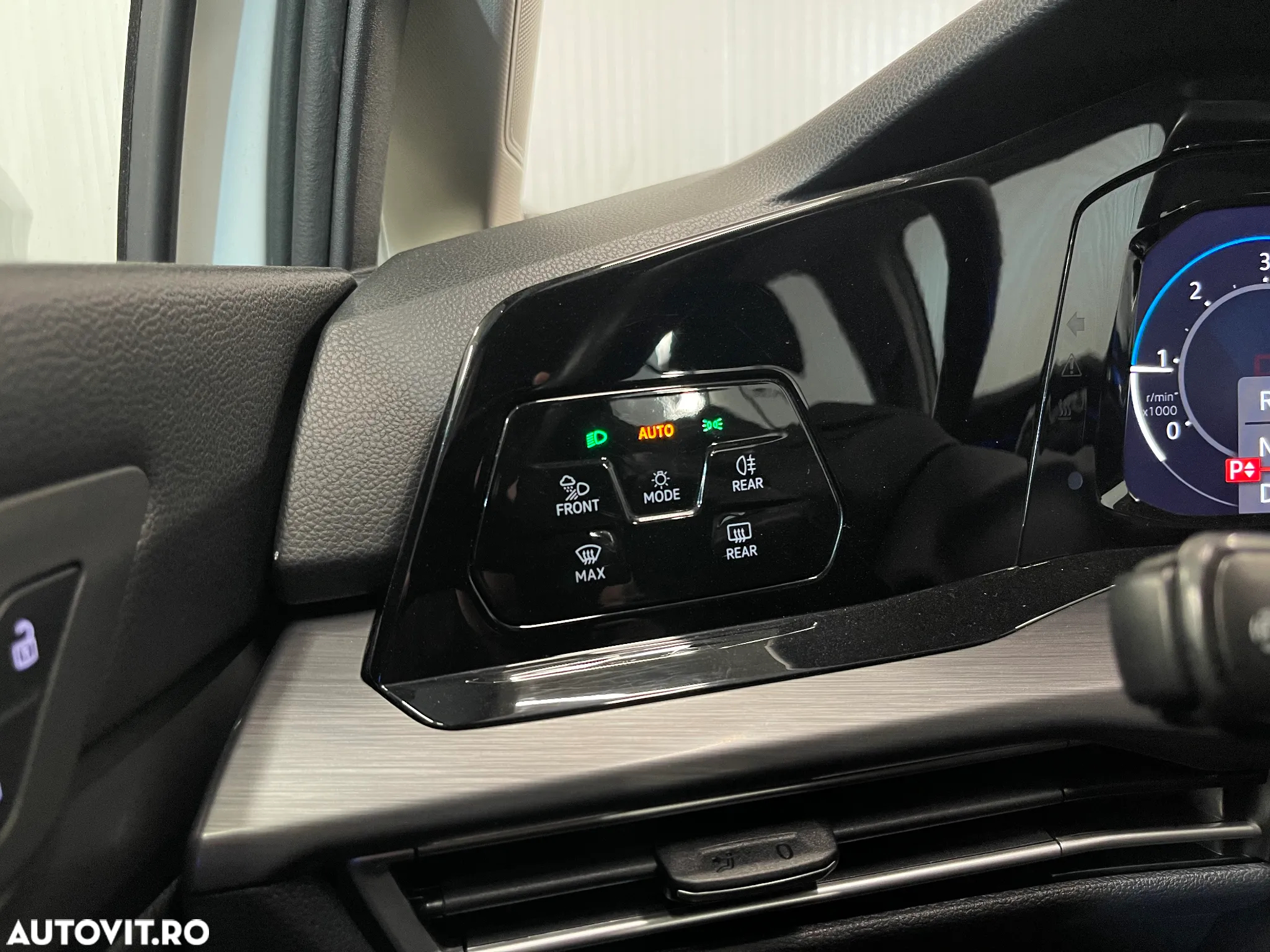Volkswagen Golf 2.0 TDI DSG Style - 19