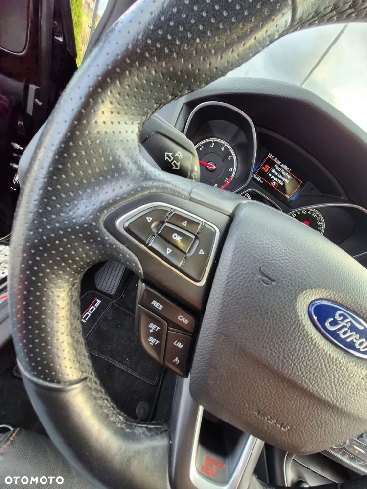 Ford Focus 2.0 EcoBoost ST - 30