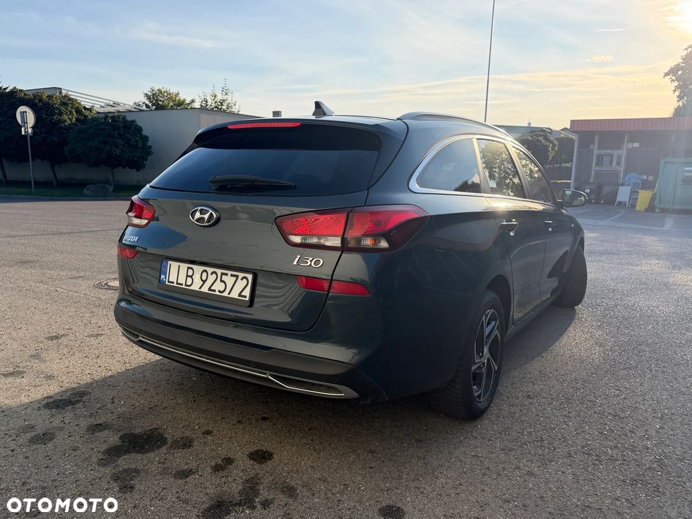 Hyundai i30 1.5 T-GDI 48V Comfort DCT - 6