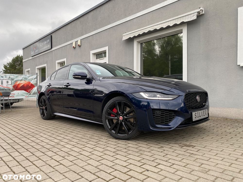 Jaguar XE P300 AWD R-Dynamic HSE - 2