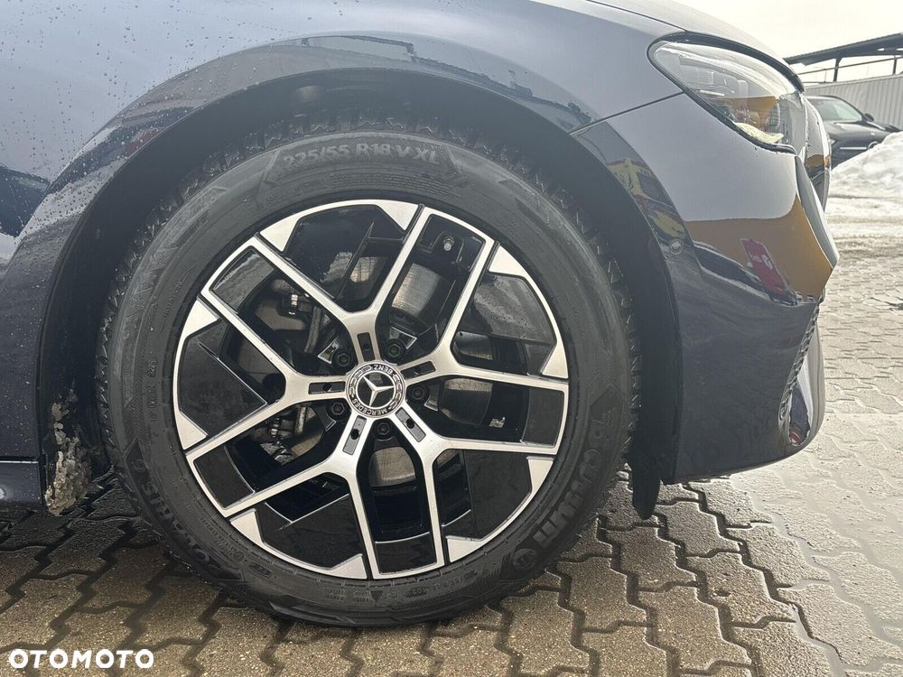 Mercedes-Benz Klasa E - 9