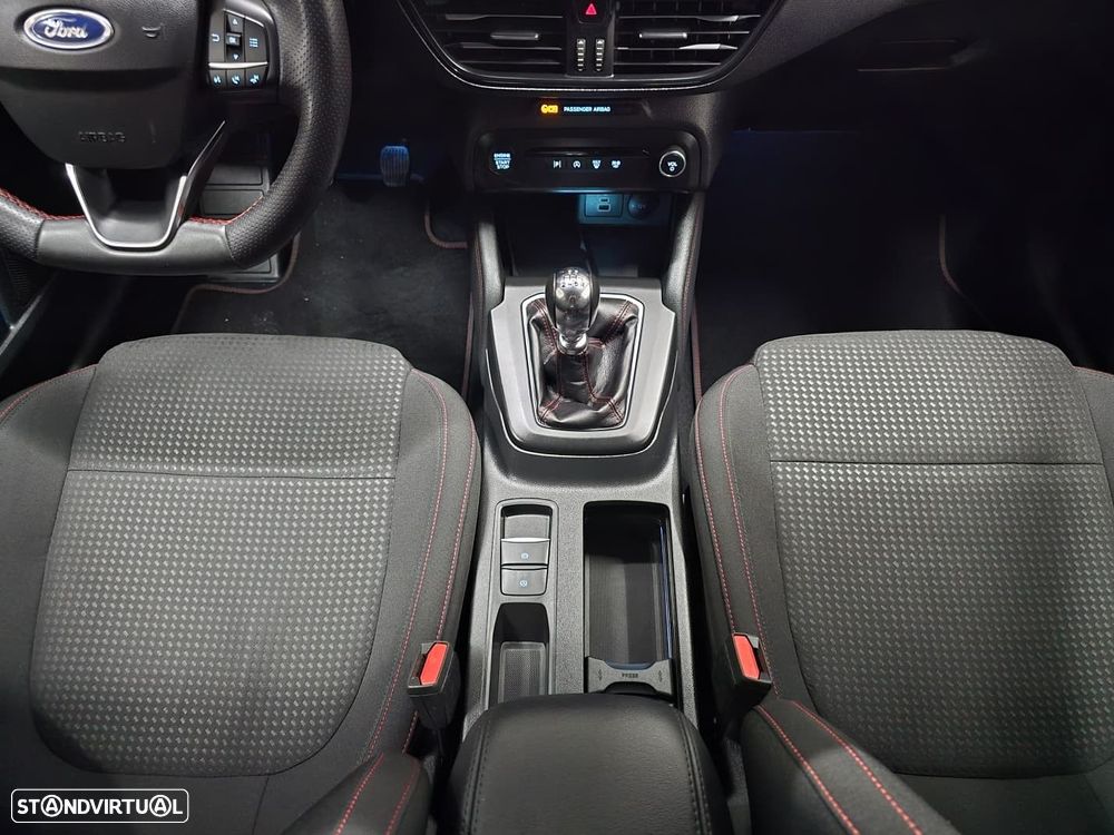 Ford Focus 1.0 EcoBoost MHEV ST-Line - 18