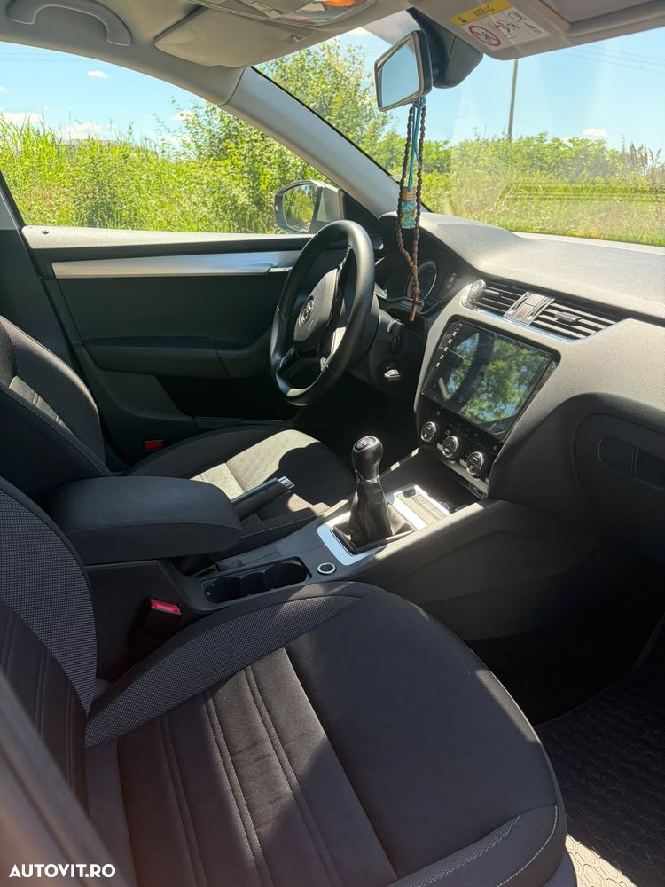Skoda Octavia - 6