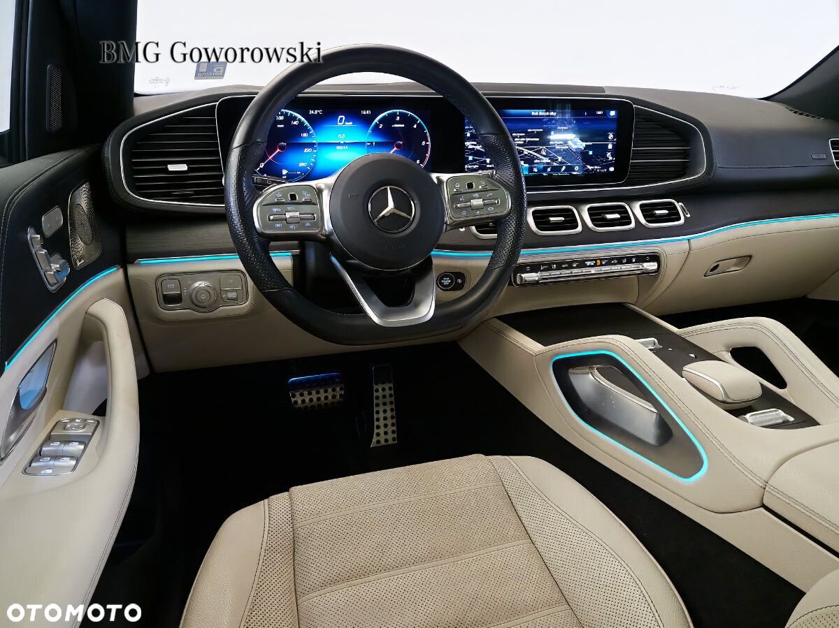 Mercedes-Benz GLS - 12