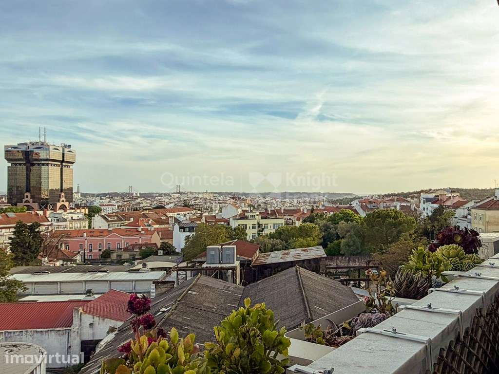 Para venda, apartamento T2 com varanda em Campolide - Grande imagem: 2/49