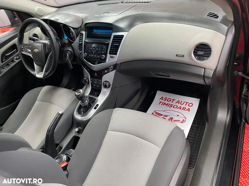 Chevrolet Cruze - 10