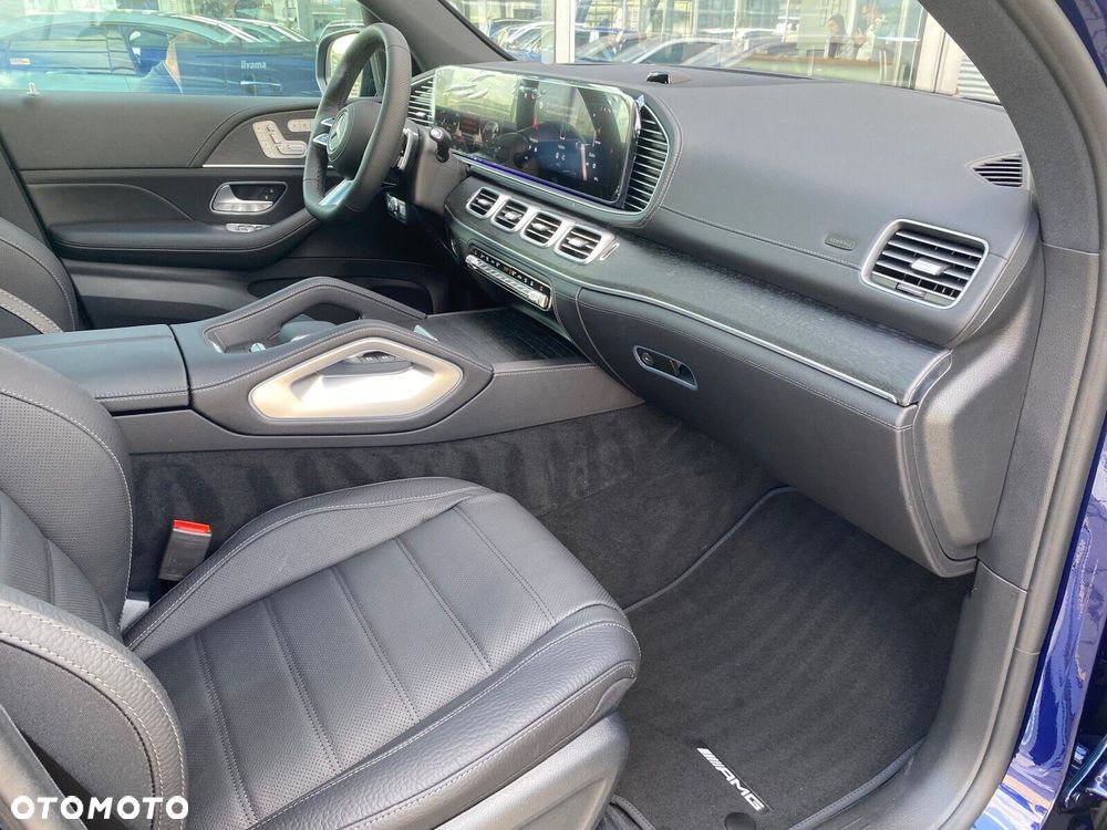 Mercedes-Benz GLS - 30