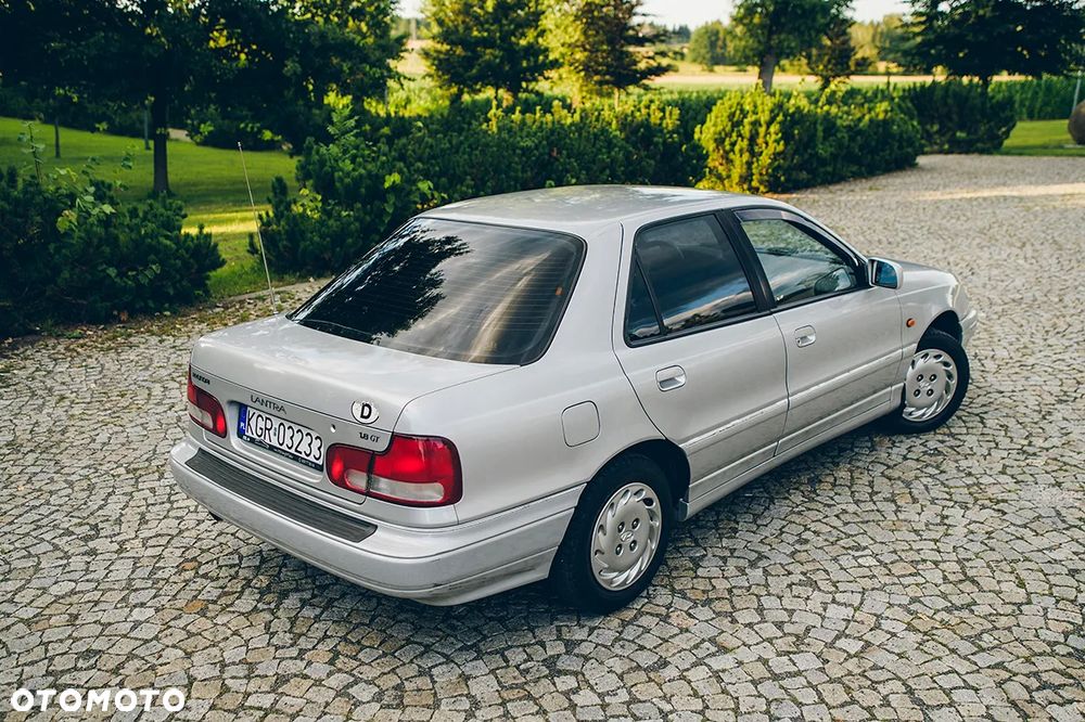 Hyundai Lantra - 15