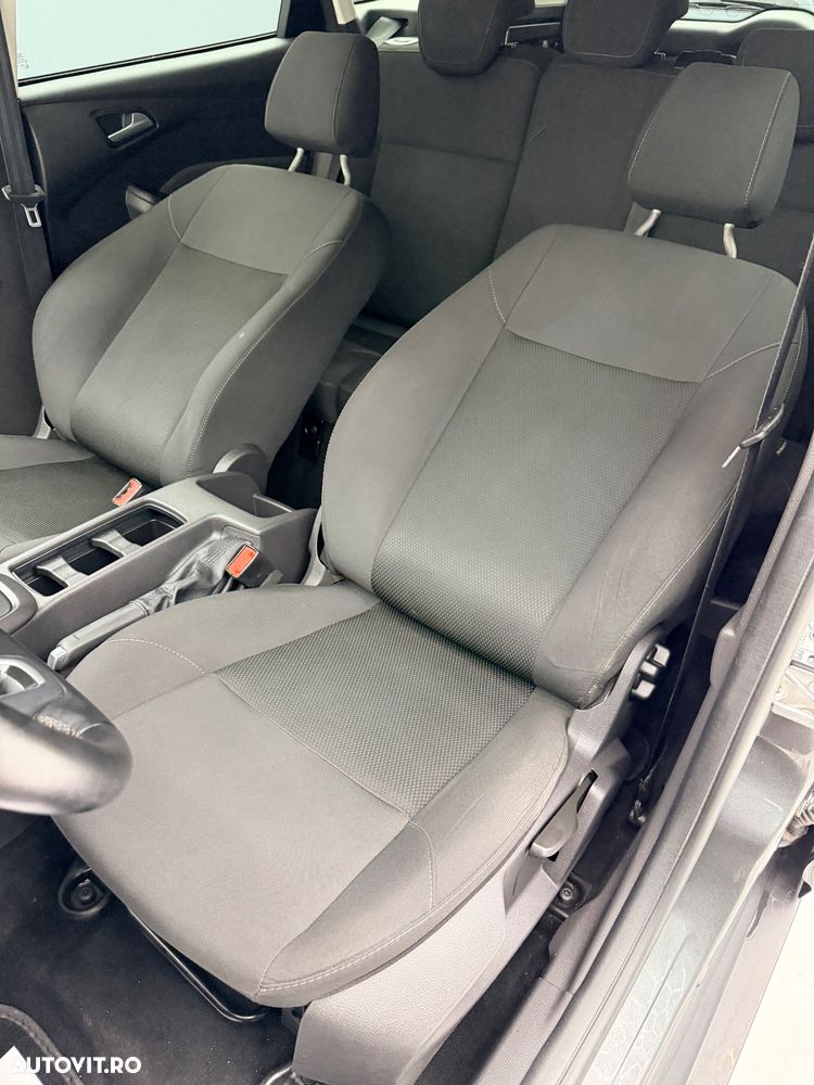 Ford Focus Turnier 1.6 TDCi DPF Start-Stopp-System Trend - 18