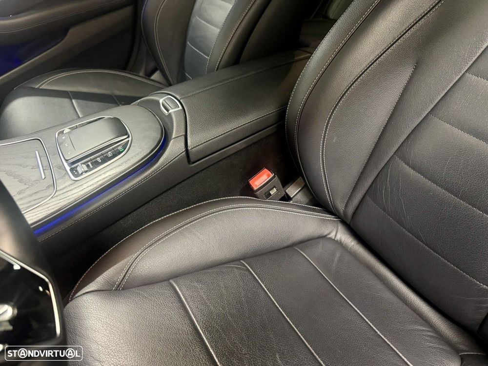 Mercedes-Benz E 220 d Avantgarde 4Matic All-Terrain - 35