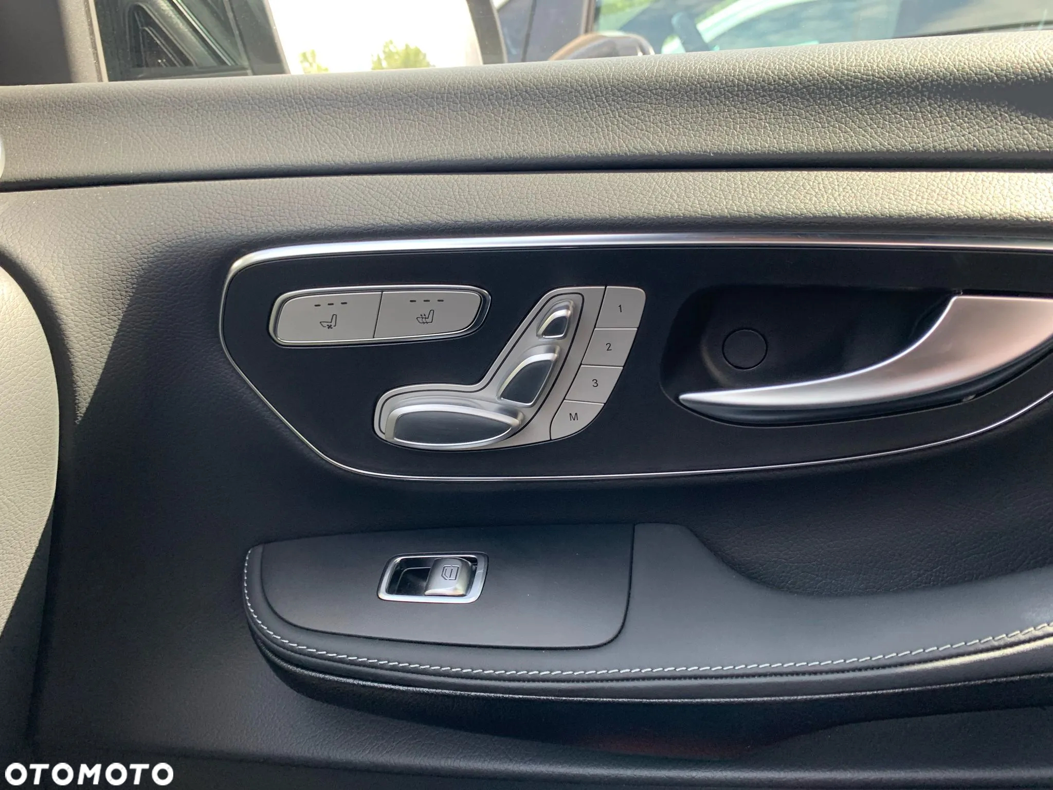 Mercedes-Benz Klasa V 300 d 4-Matic 9G-Tronic Avantgarde (d³ugi) - 14