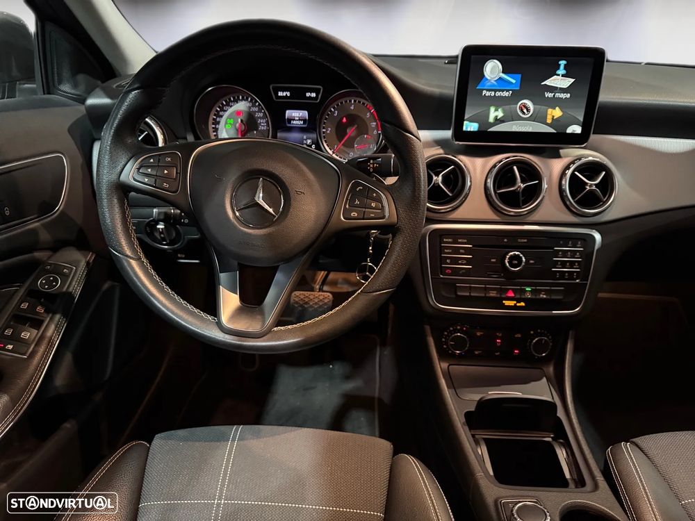 Mercedes-Benz GLA 180 d Urban Aut. - 17