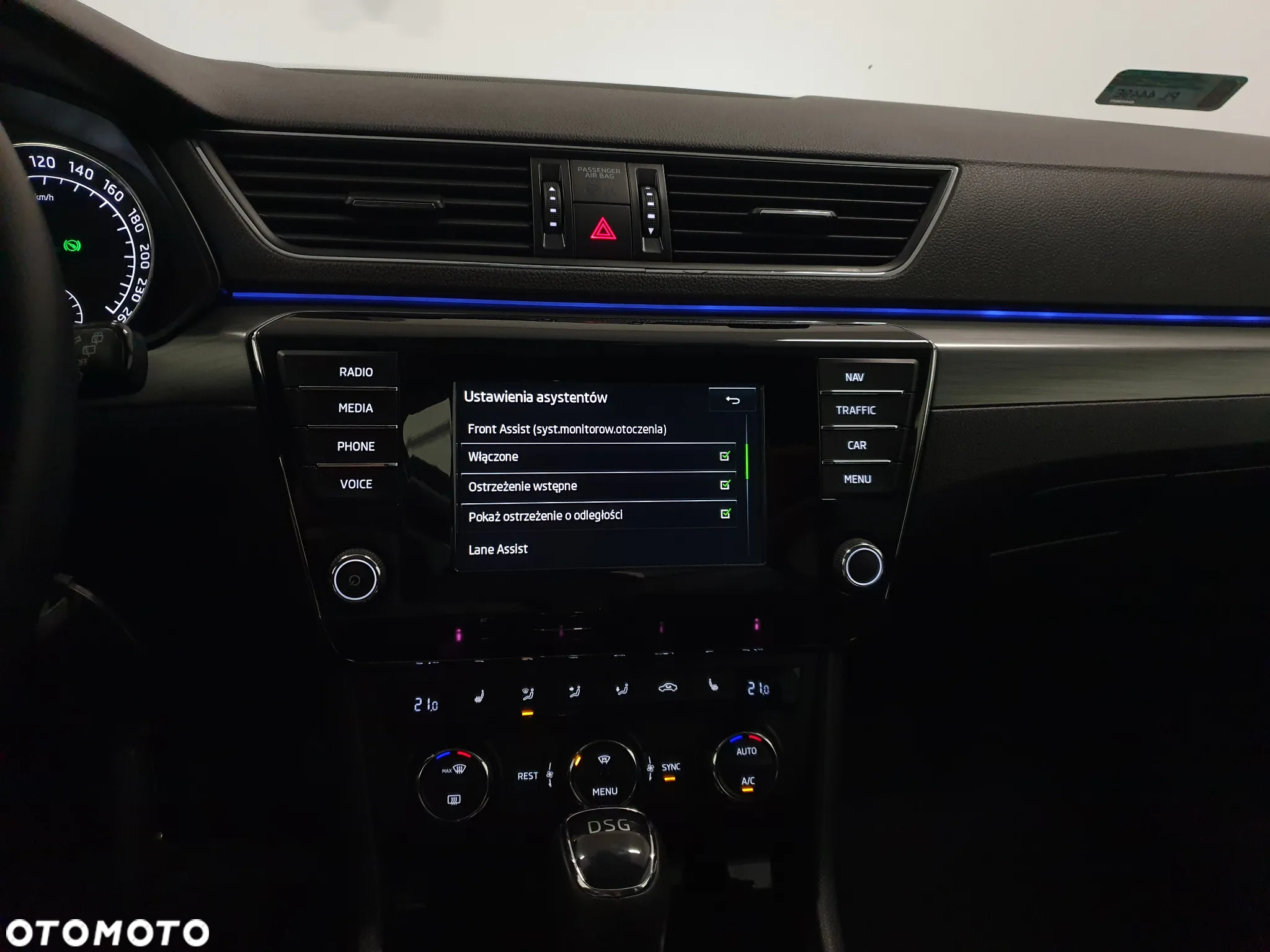Skoda Superb 2.0 TDI Sportline DSG - 21