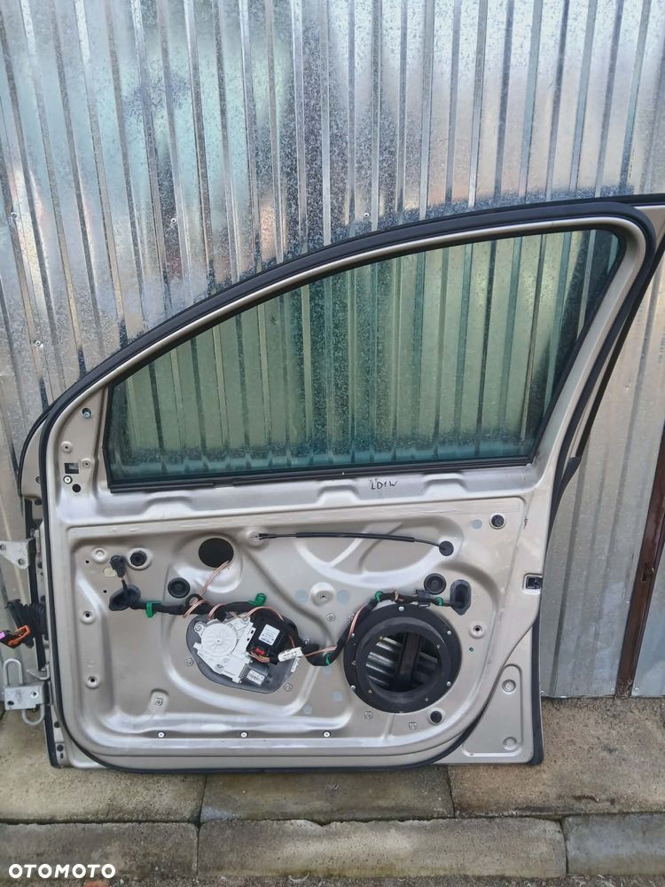 DRZWI PRAWE PRZEDNIE PRZÓD GOLF 5 MK5 V HB KOMPLETNE LD1W - 5