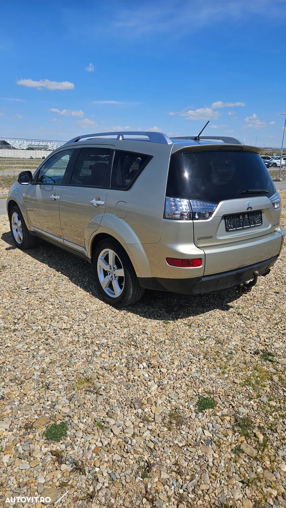 Mitsubishi Outlander 2.0 DI-D Instyle+ - 5