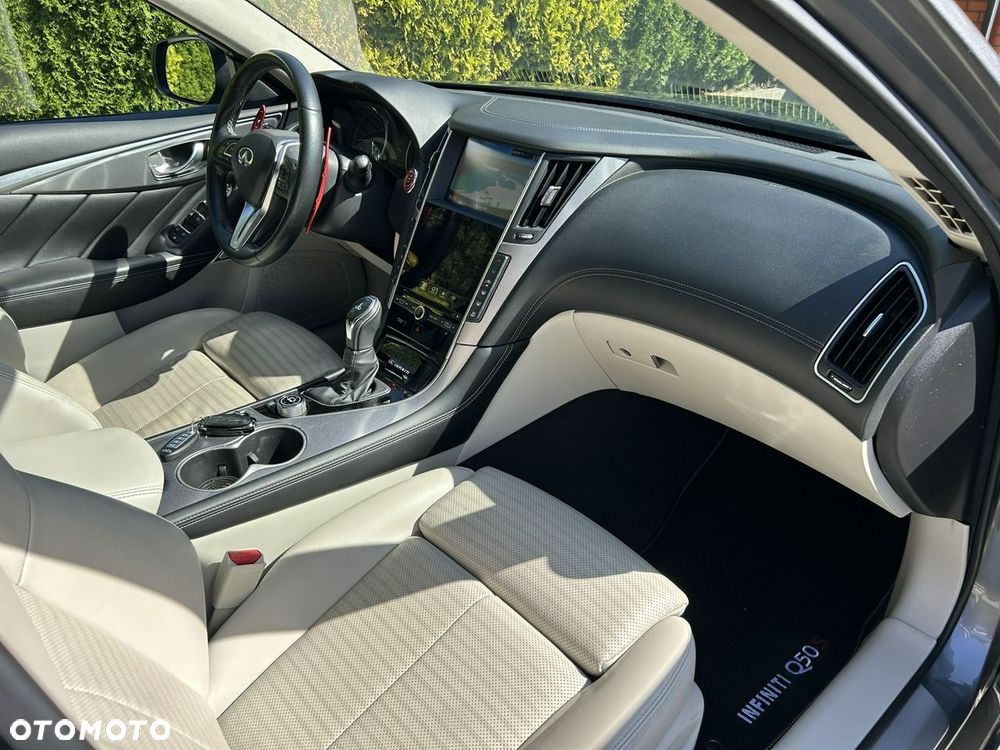 Infiniti Q50 Q50S 3.0t Sport - 16