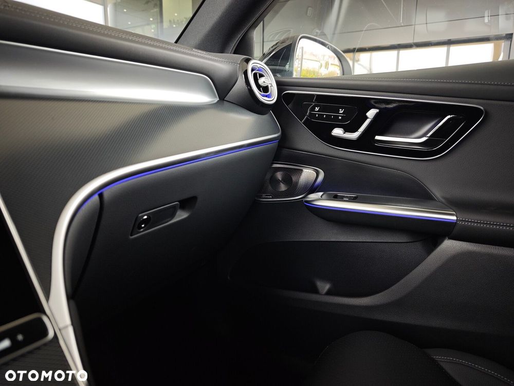 Mercedes-Benz GLC - 25