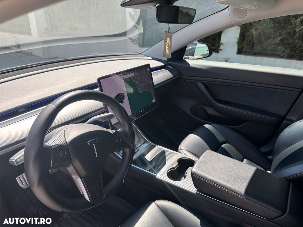 Tesla Model 3 - 14
