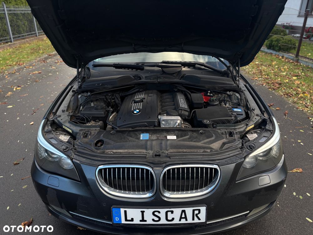 BMW Seria 5 523i Edition Exclusive - 17