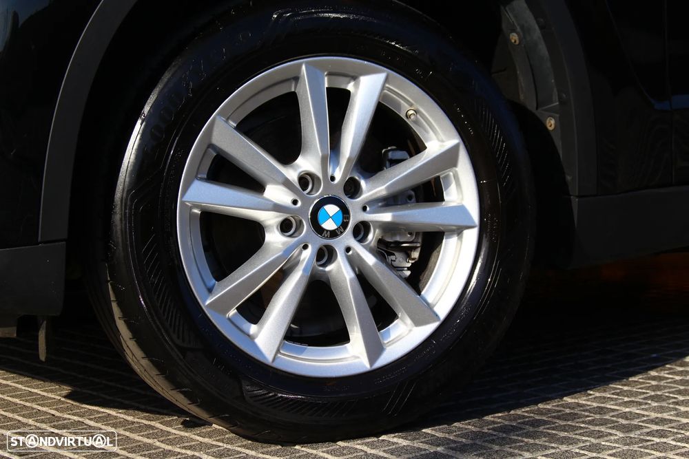 BMW X5 25 d sDrive Comfort 7L - 3