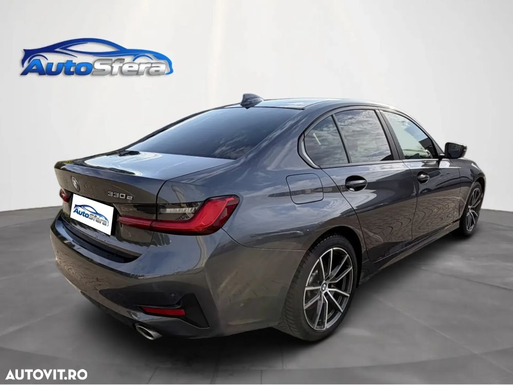 BMW Seria 3 330e Aut. Advantage - 3