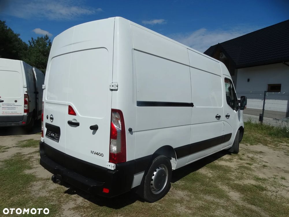Nissan NV400 - 5