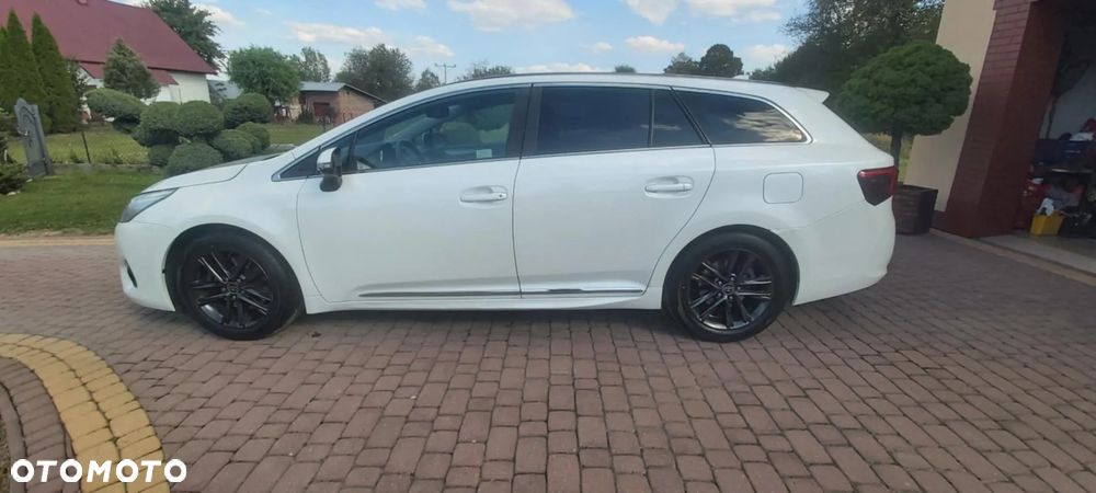 Toyota Avensis 2.0 D-4D Prestige - 7