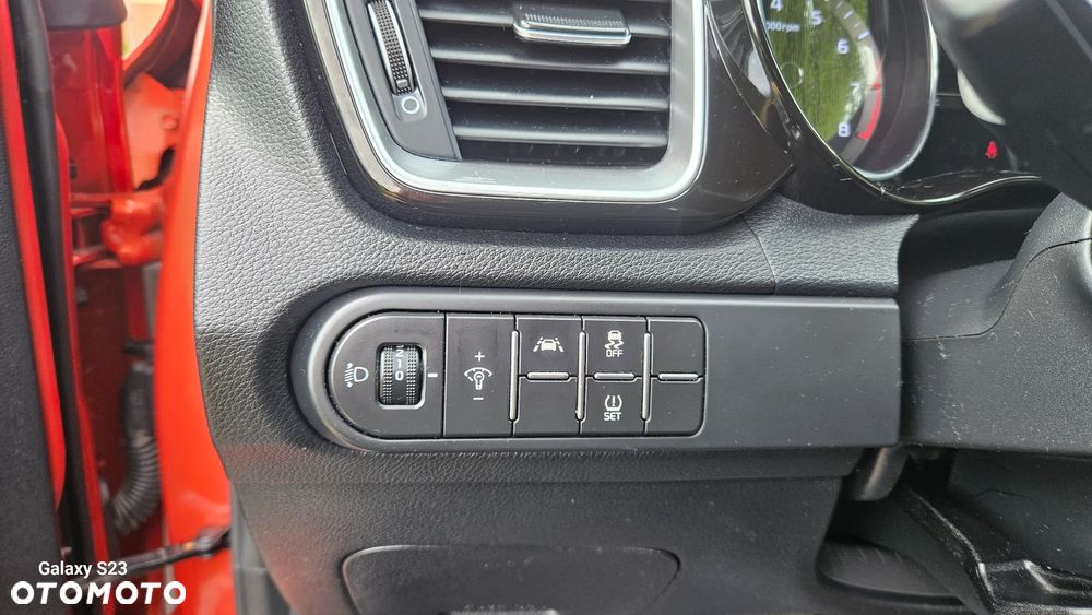 Kia XCeed - 20