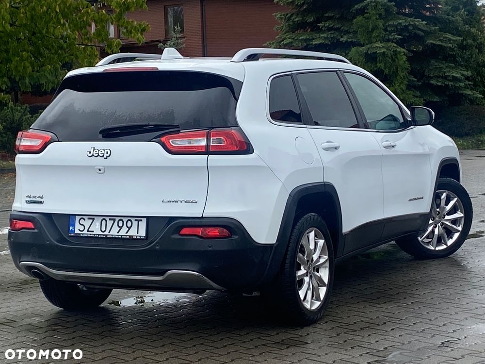 Jeep Cherokee - 11