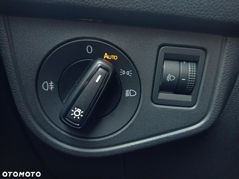 Volkswagen Polo 1.0 TSI Life DSG - 24