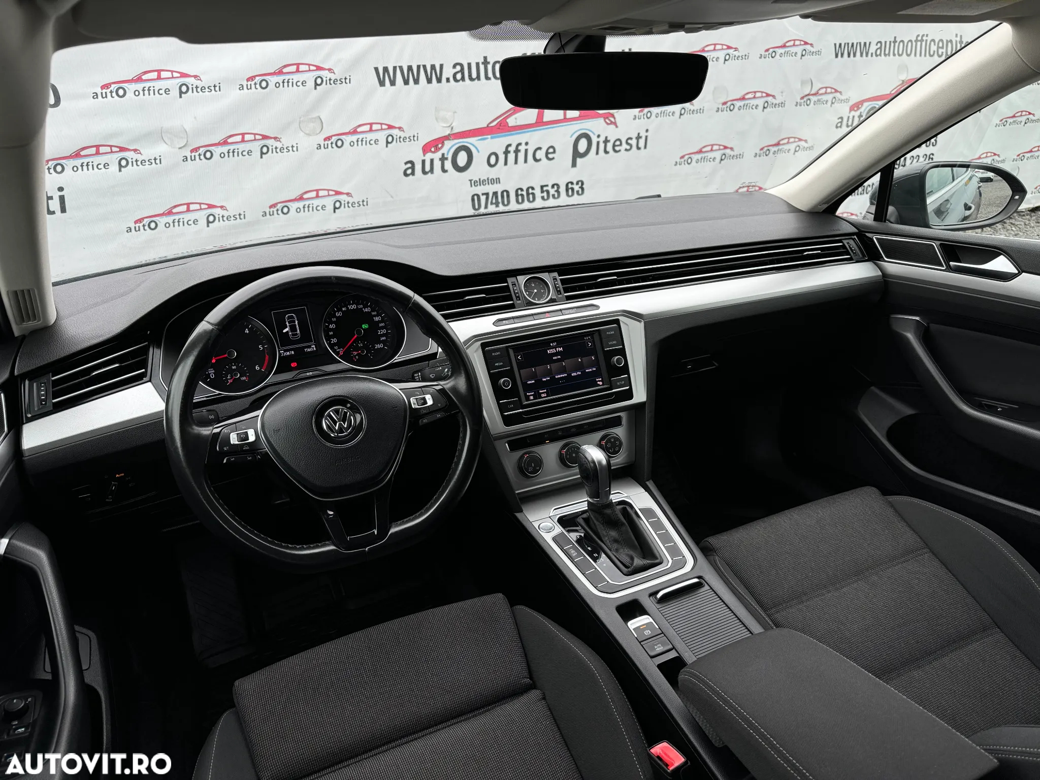 Volkswagen Passat 2.0 TDI DSG Comfortline - 12