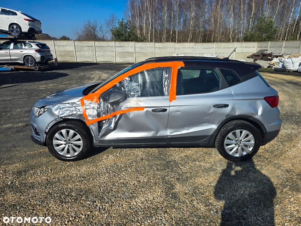 Seat Arona 1.0 Black Edition - 11