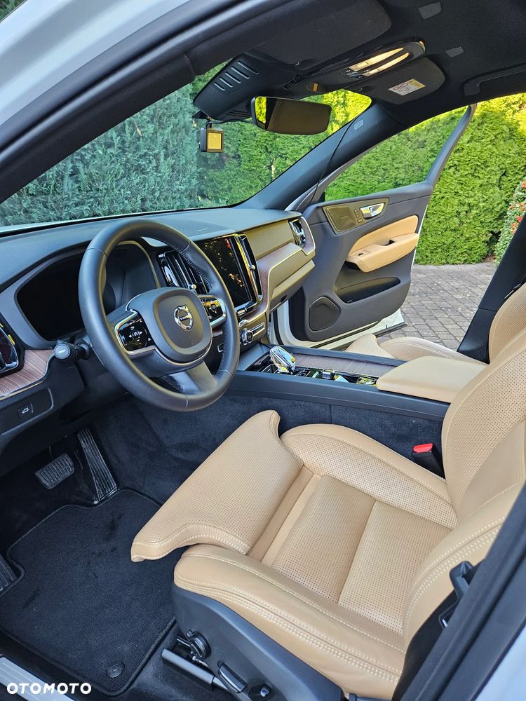 Volvo Xc 60 2024 photo 3