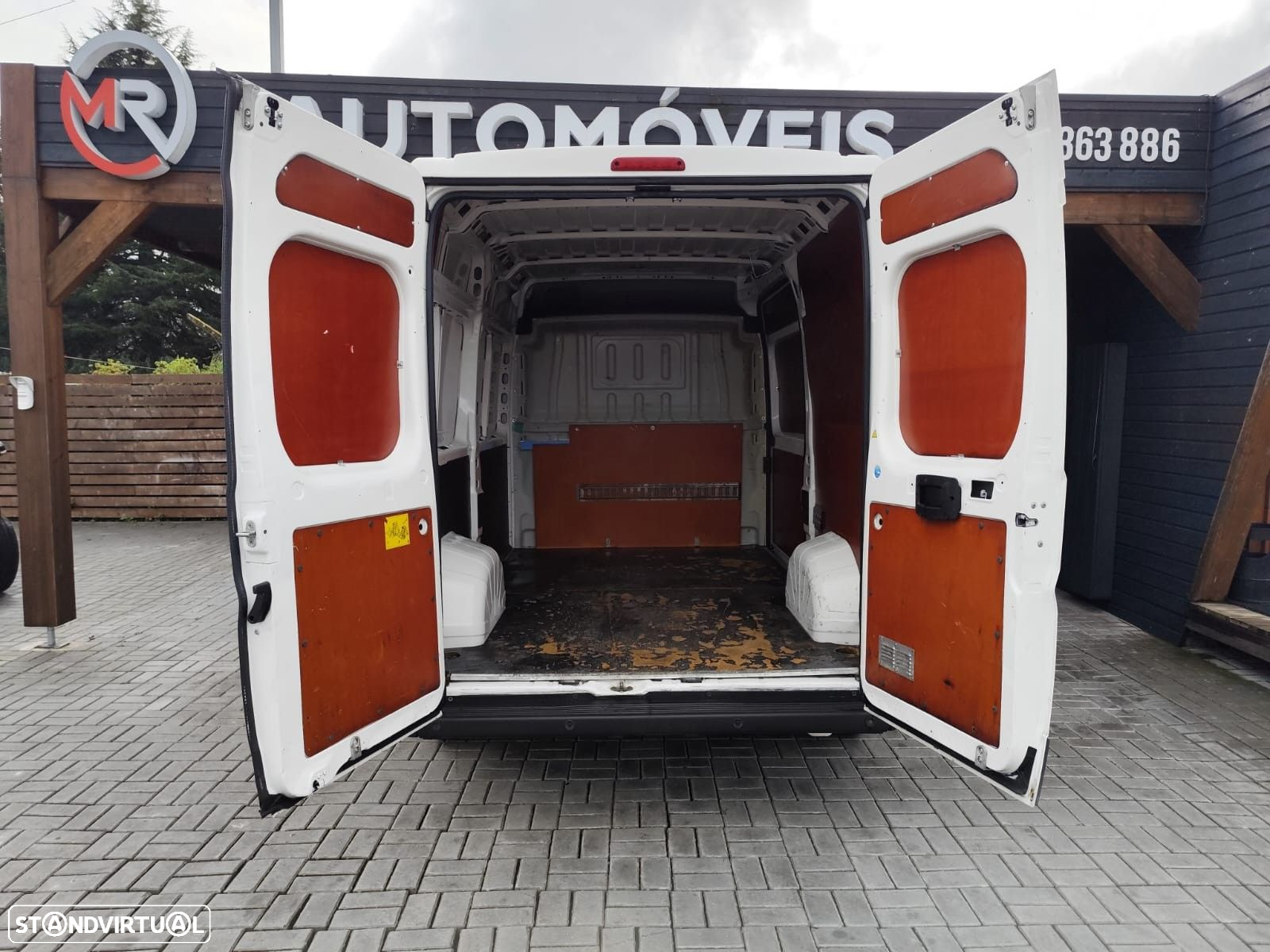 Citroën Jumper 2.0 BlueHDi 35 L2H2 - 30